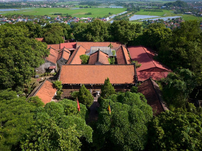 X:\1. T&Agrave;I LIỆU CHUNG\T&agrave;i liệu chung Sun World\H&Agrave; NAM\Ch&ugrave;a Long Đọi Sơn\DJI_0164.jpg