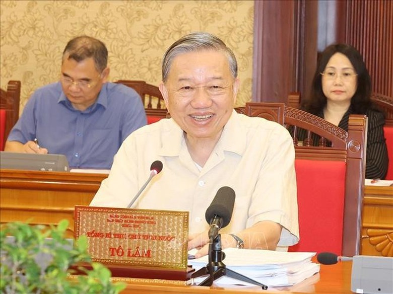 Tổng B&iacute; thư, Chủ tịch nước T&ocirc; L&acirc;m chủ tr&igrave; họp Bộ Ch&iacute;nh trị cho &yacute; kiến v&agrave;o c&aacute;c văn kiện- Ảnh 1.