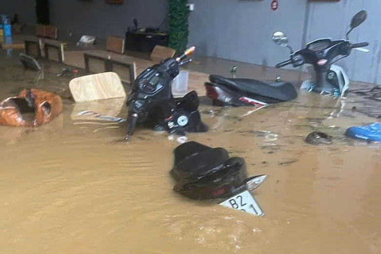 Mưa lớn g&acirc;y ngập &uacute;ng, sạt lở, chia cắt giao th&ocirc;ng nhiều tuyến đường ở L&agrave;o Cai- Ảnh 5.