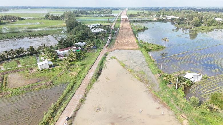 Khẩn trương khắc phục sự cố tai nạn lao động tại c&ocirc;ng trường cao tốc Cần Thơ - C&agrave; Mau- Ảnh 1.