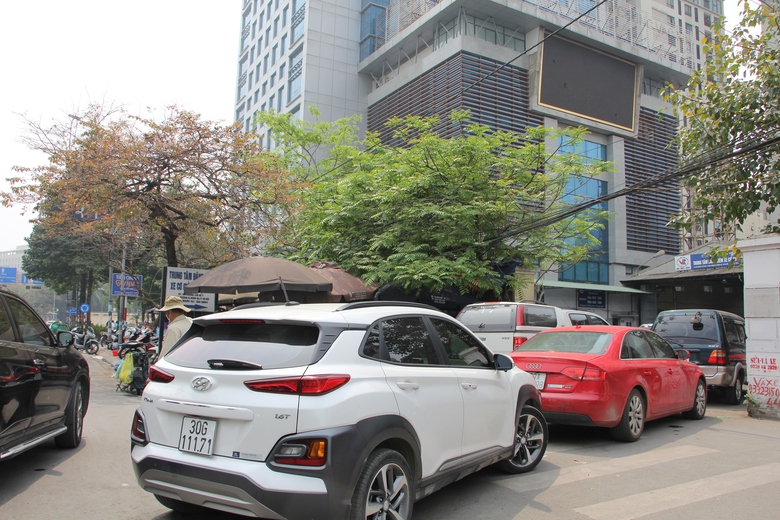 Trung t&acirc;m Đăng kiểm vắng vẻ trong ng&agrave;y đầu nghỉ lễ 2/9- Ảnh 3.