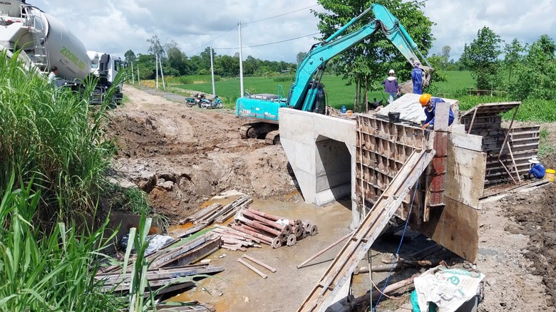 Thi c&ocirc;ng xuy&ecirc;n lễ, nh&agrave; thầu quyết t&acirc;m vượt tiến độ tuyến Cao L&atilde;nh - Lộ Tẻ- Ảnh 3.