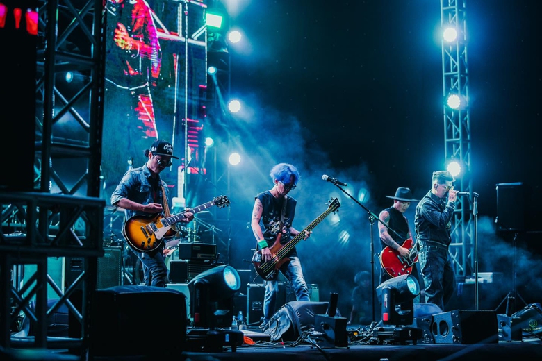 Khi liveshow &ldquo;chết yểu&rdquo; v&igrave; ế v&eacute;- Ảnh 1.