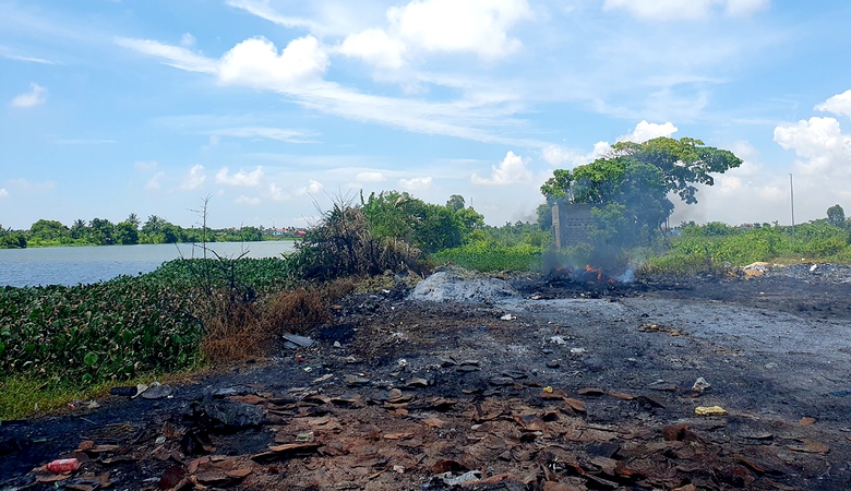 Hải Ph&ograve;ng:&nbsp;R&aacute;c thải độc hại bức tử s&ocirc;ng Đa Độ- Ảnh 3.