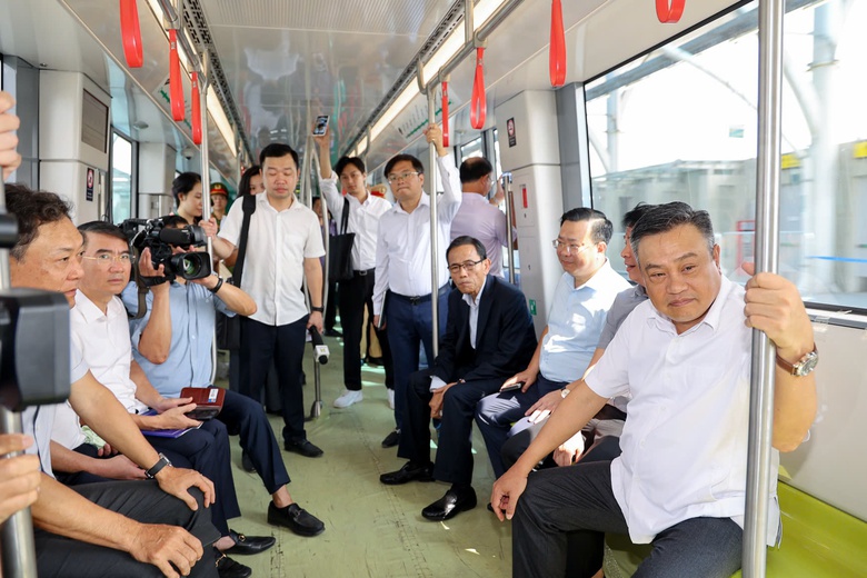 T&agrave;u điện Nhổn - ga H&agrave; Nội sẽ miễn ph&iacute; 15 ng&agrave;y cho h&agrave;nh kh&aacute;ch- Ảnh 1.