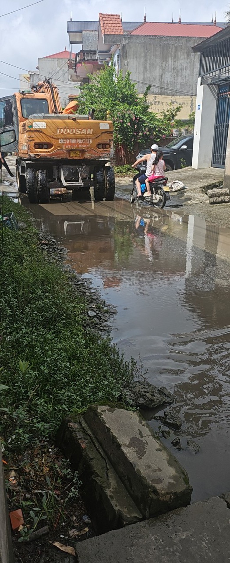 Công ty CP Hoàng Ninh Group cải tạo đường, chống ngập cho người dân Bắc Giang- Ảnh 3. Công ty CP Hoàng Ninh Group cải tạo đường, chống ngập cho người dân Bắc Giang- Ảnh 3.