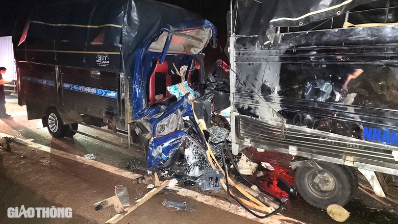 Tai nạn liên hoàn ở Đắk Lắk 3 người chết: Các phương tiện có còn hạn đăng kiểm?- Ảnh 1. Tai nạn liên hoàn ở Đắk Lắk 3 người chết: Các phương tiện có còn hạn đăng kiểm?- Ảnh 1.