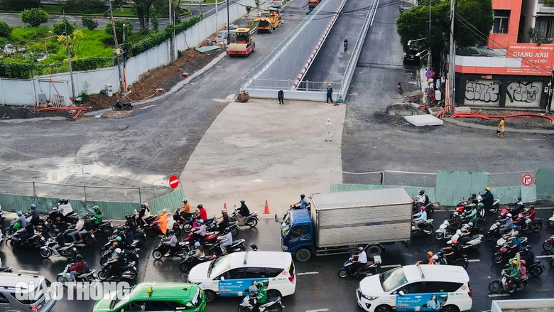 Cận cảnh hầm chui ở cửa ng&otilde; s&acirc;n bay T&acirc;n Sơn Nhất sắp th&ocirc;ng xe- Ảnh 9.