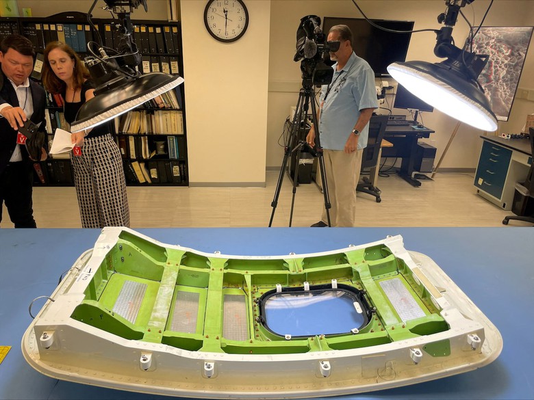 Boeing t&iacute;nh đổi thiết kế sau vụ m&aacute;y bay 737 MAX bung cửa giữa trời- Ảnh 2.