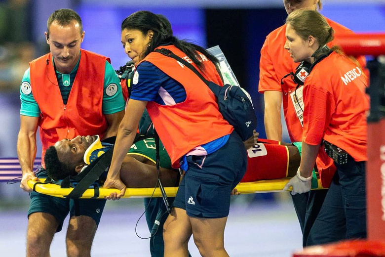 Olympic 2024: VĐV giữ kỷ lục thế giới bất tỉnh v&igrave; c&uacute; ng&atilde; kinh ho&agrave;ng- Ảnh 1.