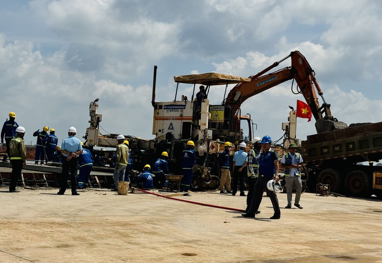 Chủ tịch Quốc hội: Đảm bảo vận hành sân bay Long Thành đúng kế hoạch- Ảnh 2. Chủ tịch Quốc hội: Đảm bảo vận hành sân bay Long Thành đúng kế hoạch- Ảnh 2.