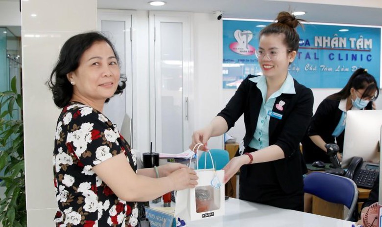 Nha khoa Nh&acirc;n T&acirc;m kh&ocirc;ng ngừng n&acirc;ng cao chất lượng dịch vụ- Ảnh 3.