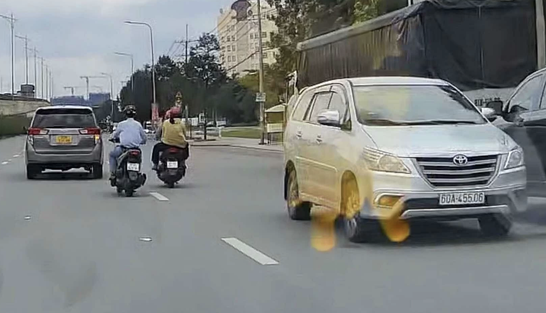 Tước bằng l&aacute;i t&agrave;i xế chạy xe ngược chiều tr&ecirc;n QL1 sau phản &aacute;nh của người d&acirc;n- Ảnh 1.