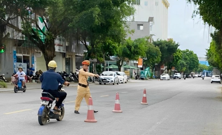 C&ocirc;ng an Hải Dương k&ecirc;u gọi "mỗi người d&acirc;n l&agrave; một chiến sĩ CSGT"- Ảnh 1.