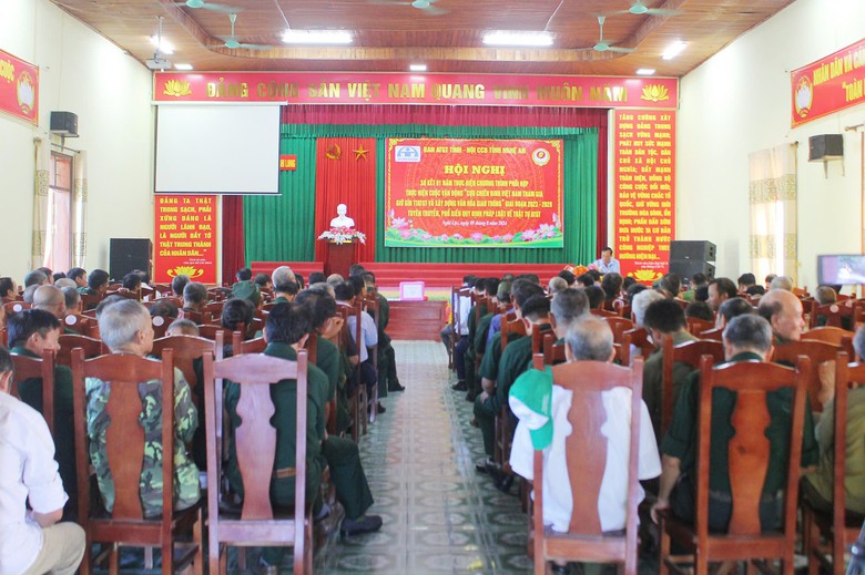 Cựu chiến binh Nghệ An hiến hơn 100.000m2 đất làm đường giao thông- Ảnh 1. Cựu chiến binh Nghệ An hiến hơn 100.000m2 đất làm đường giao thông- Ảnh 1.