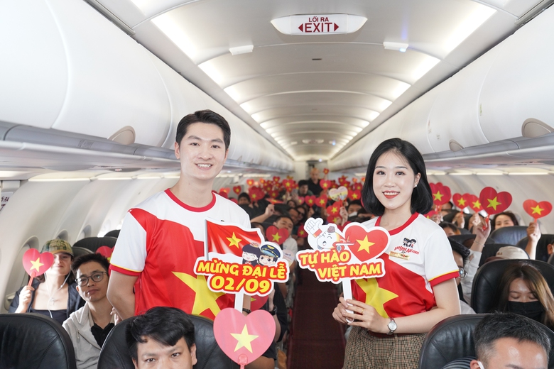 Mu&ocirc;n &aacute;nh sao v&agrave;ng tr&ecirc;n những chuyến bay Vietjet dịp Quốc kh&aacute;nh 2/9- Ảnh 4.