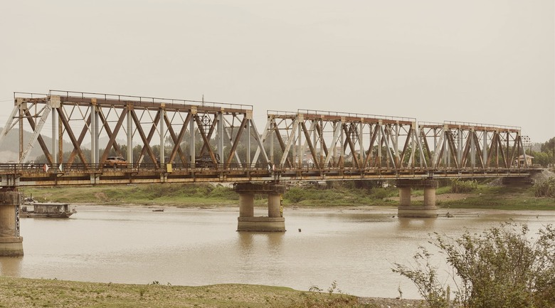 Hạn chế giao thông thủy tại nhiều tuyến phía Bắc- Ảnh 1. Hạn chế giao thông thủy tại nhiều tuyến phía Bắc- Ảnh 1.