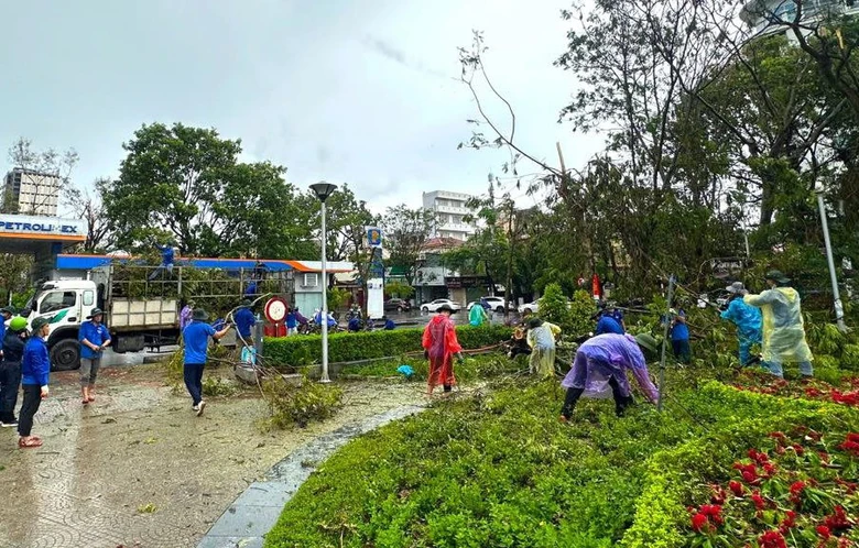 Thanh ni&ecirc;n t&igrave;nh nguyện khắp nơi hỗ trợ Hải Ph&ograve;ng khắc phục hậu quả b&atilde;o số 3- Ảnh 2.