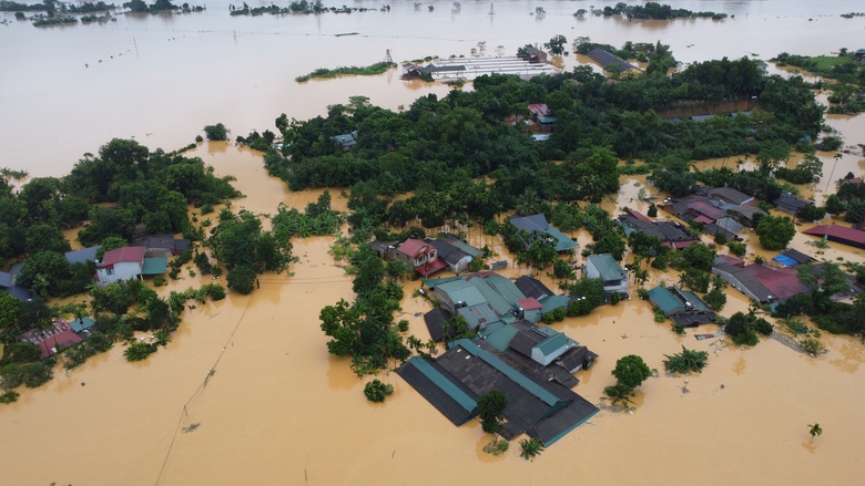 Y&ecirc;n B&aacute;i: Hơn 21 ngh&igrave;n ng&ocirc;i nh&agrave; bị sập v&agrave; hư hỏng do ảnh hưởng của b&atilde;o số 3- Ảnh 1.