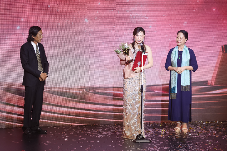 Kết quả Lễ trao giải C&aacute;nh diều 2024: Phim "Mai" của Trấn Th&agrave;nh nhận "mưa" giải thưởng- Ảnh 1.