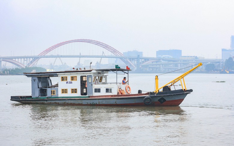 Đường thủy c&ocirc;ng bố vị tr&iacute; neo đậu phương tiện an to&agrave;n m&ugrave;a lũ