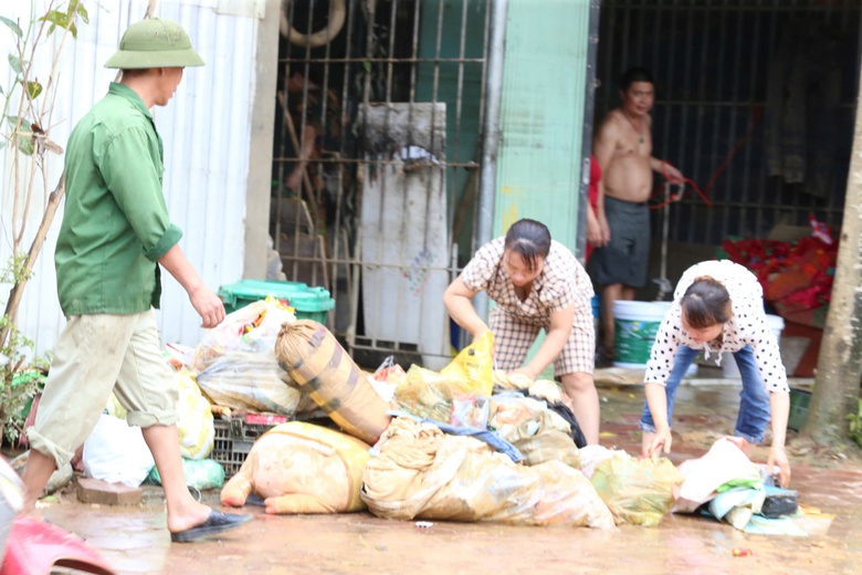 Thị trấn Phố R&agrave;ng ở L&agrave;o Cai ngổn ngang sau lũ- Ảnh 2.