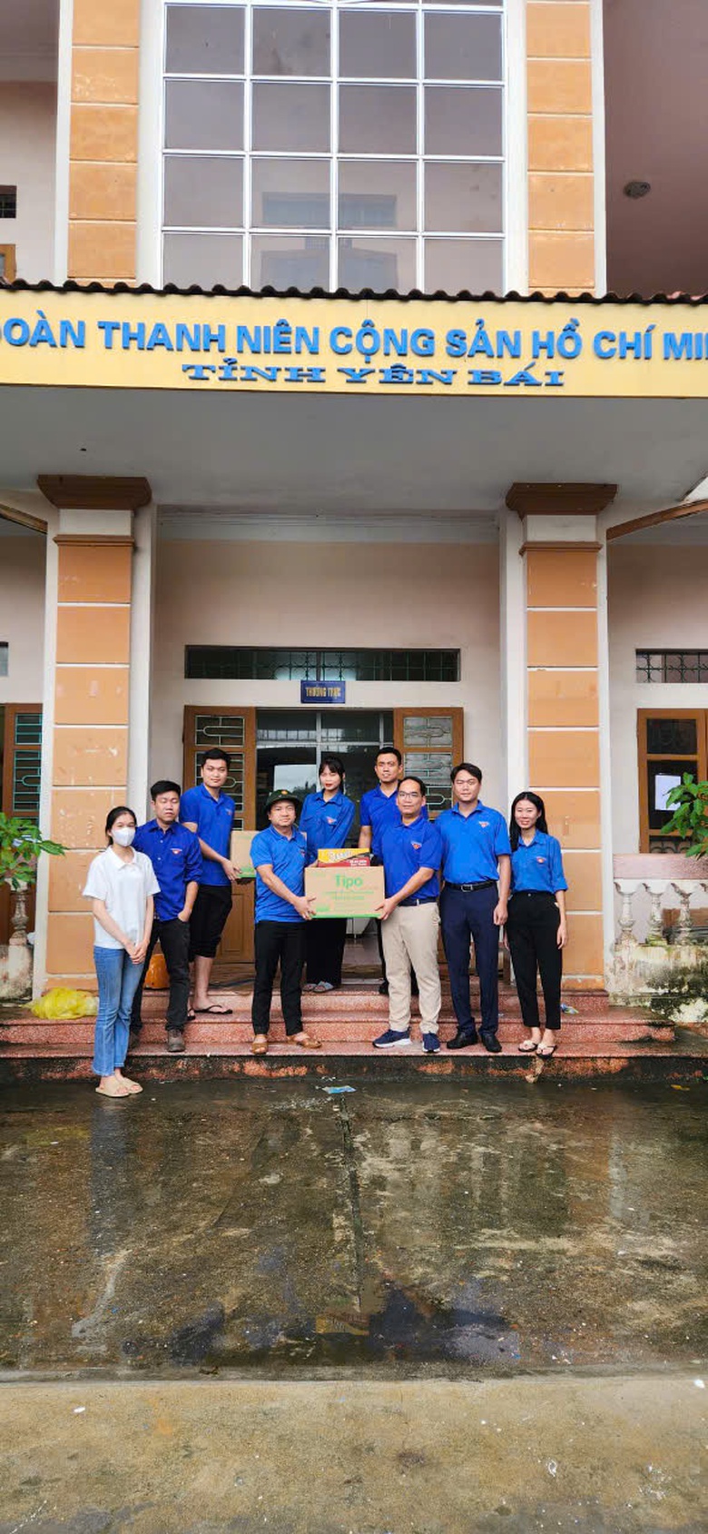 Tuổi trẻ ng&agrave;nh GTVT tức tốc l&ecirc;n đường cứu trợ người d&acirc;n v&ugrave;ng b&atilde;o lũ- Ảnh 4.