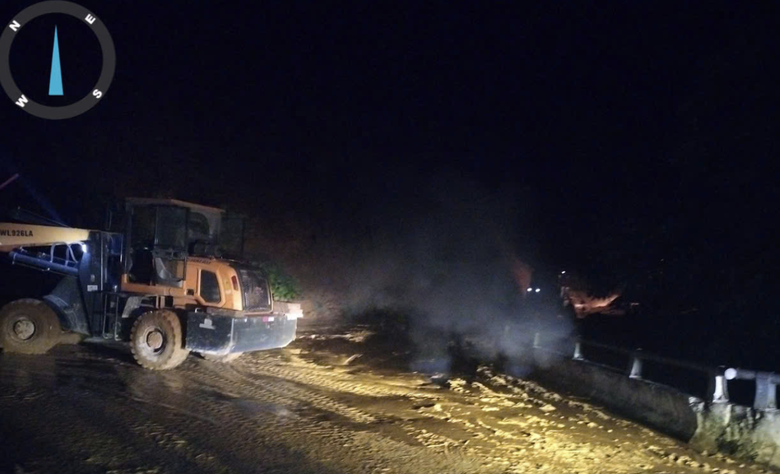 Bộ GTVT tiếp tục ra c&ocirc;ng điện y&ecirc;u cầu khẩn trương khắc phục hậu quả b&atilde;o, lũ- Ảnh 1.