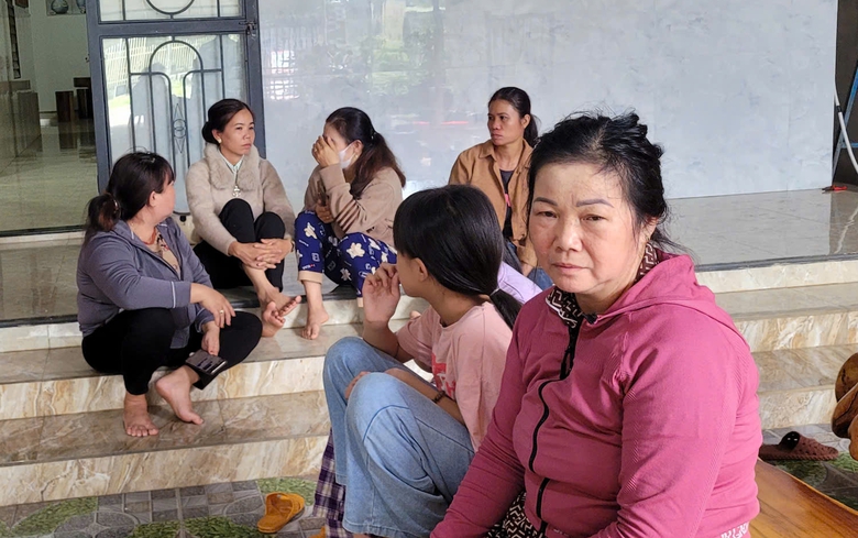 Vụ TNGT 4 người tử vong ở Đắk Lắk: Kh&oacute;c ngất đợi con, đợi ch&aacute;u về...- Ảnh 2.