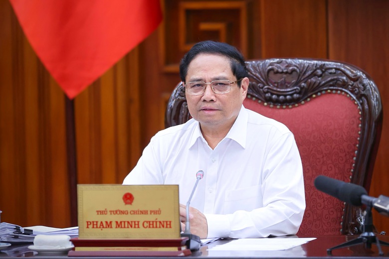 Thủ tướng: T&igrave;m mọi biện ph&aacute;p hỗ trợ nhu yếu phẩm cho người d&acirc;n v&ugrave;ng lũ- Ảnh 1.