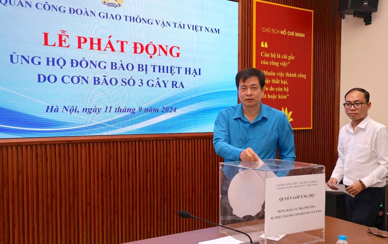 C&ocirc;ng đo&agrave;n GTVT Việt Nam vận động ủng hộ đồng b&agrave;o bị ảnh hưởng bởi b&atilde;o lũ- Ảnh 1.