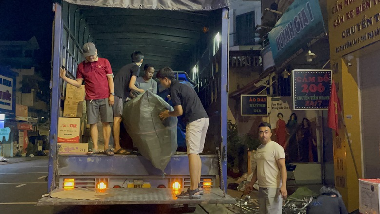 Tấm l&ograve;ng người d&acirc;n TP.HCM hướng về miền Bắc- Ảnh 9.