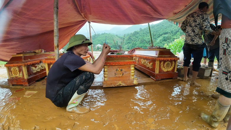 Tường tr&igrave;nh từ L&agrave;ng Nủ: Nỗi đau n&oacute;i chẳng th&agrave;nh lời- Ảnh 3.