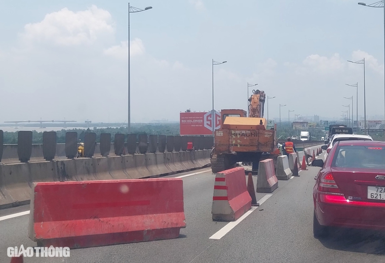 Điều tiết phương tiện sang QL51 để giảm áp lực cho cao tốc khi sửa cầu Long Thành- Ảnh 2. Điều tiết phương tiện sang QL51 để giảm áp lực cho cao tốc khi sửa cầu Long Thành- Ảnh 2.