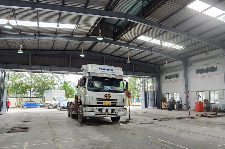 Đề xuất bỏ quy định mất giấy chứng nhận cải tạo &ocirc; t&ocirc; phải b&aacute;o c&ocirc;ng an- Ảnh 1.