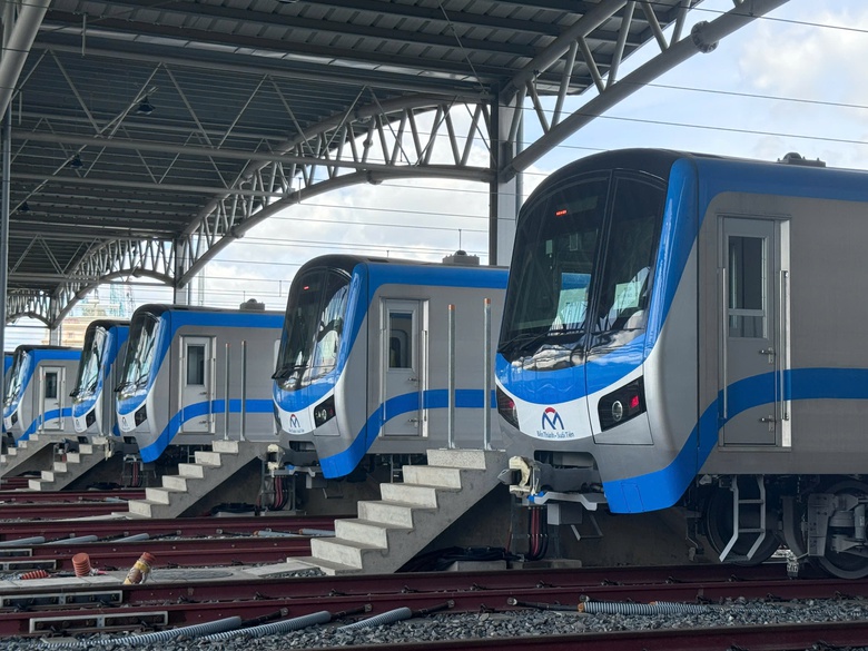 Metro số 1 TP.HCM vận h&agrave;nh ch&iacute;nh thức ng&agrave;y 22/12, gi&aacute; v&eacute; từ 6.000 đồng- Ảnh 1.
