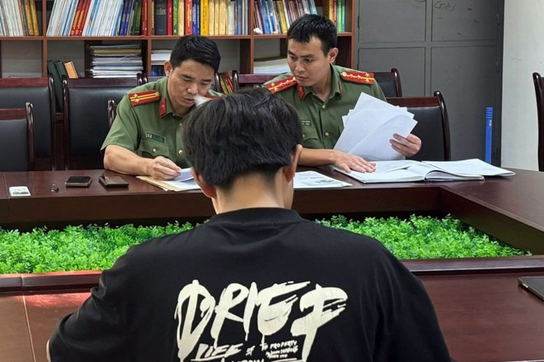 Người chuyển khoản "ủng hộ b&atilde;o lũ 10.000 đồng" mạo danh Li&ecirc;n đo&agrave;n Xiếc tường tr&igrave;nh g&igrave;?- Ảnh 1.