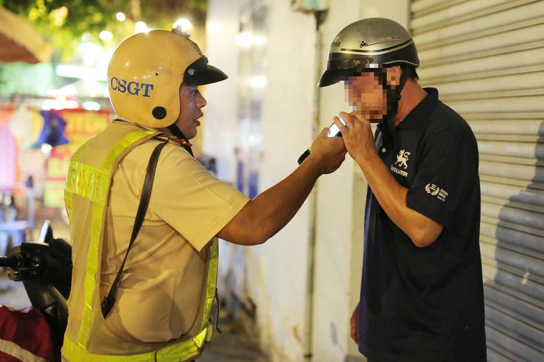 TP.HCM: Gần 200 c&ocirc;ng chức, vi&ecirc;n chức vi phạm nồng độ cồn trong năm 2024- Ảnh 2.