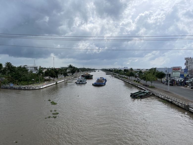 Hậu Giang ra quân xử lý vi phạm an toàn giao thông đường thủy- Ảnh 1. Hậu Giang ra quân xử lý vi phạm an toàn giao thông đường thủy- Ảnh 1.