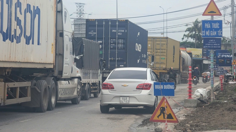 Kiến nghị đối thoại với người d&acirc;n về thu ph&iacute; tại BOT Ph&uacute; Hữu- Ảnh 2.