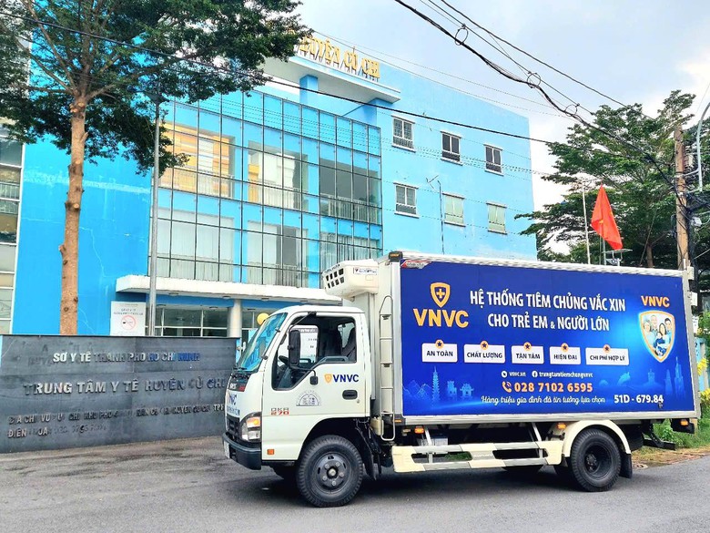 VNVC chủ lực ti&ecirc;m nhiều vắc-xin sởi nhất trong ng&agrave;y đầu tham gia chiến dịch của TP.HCM- Ảnh 4.