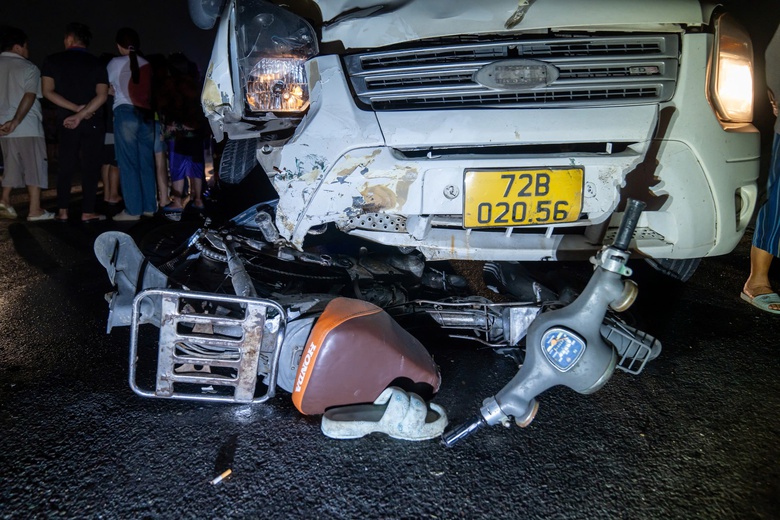 Xe khách va chạm với xe máy trên QL51, người đàn ông 56 tuổi tử vong tại chỗ- Ảnh 1. Xe khách va chạm với xe máy trên QL51, người đàn ông 56 tuổi tử vong tại chỗ- Ảnh 1.