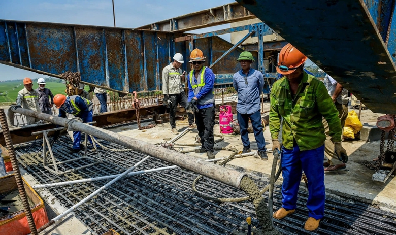 Nam Định hợp long cầu Đống Cao vượt s&ocirc;ng Đ&agrave;o- Ảnh 2.