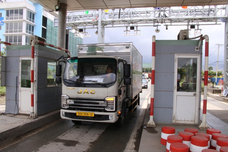 TP.HCM: Y&ecirc;u cầu bảo đảm trật tự, an to&agrave;n giao th&ocirc;ng tại BOT Ph&uacute; Hữu- Ảnh 2.