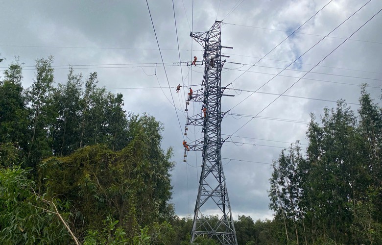 S&eacute;t đ&aacute;nh tr&uacute;ng trạm biến &aacute;p Cai Lậy khiến nhiều khu vực mất điện- Ảnh 1.