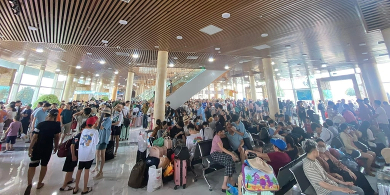 Quảng Ninh "h&uacute;t" kh&aacute;ch du lịch trong kỳ nghỉ lễ 2/9- Ảnh 5.