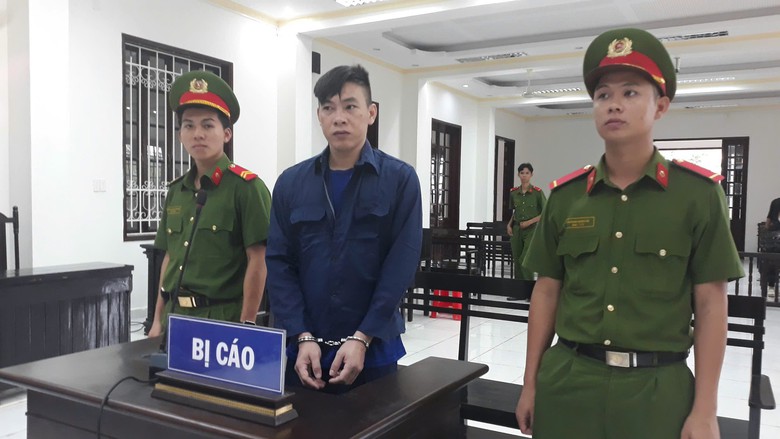 M&acirc;u thuẫn khi đ&aacute;nh b&agrave;i, nam thanh ni&ecirc;n đ&acirc;m bố bạn tử vong- Ảnh 1.