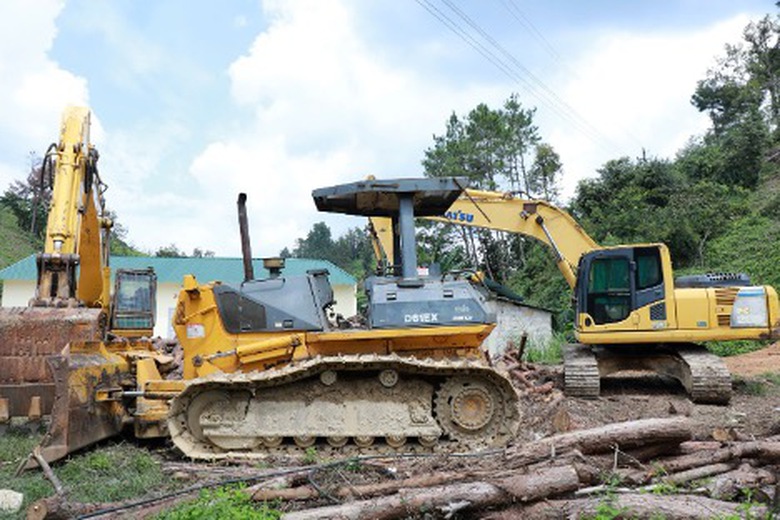 Mặt bằng "x&ocirc;i đỗ", m&aacute;y m&oacute;c thi c&ocirc;ng hai cao tốc qua Lạng Sơn "&aacute;n binh bất động"- Ảnh 2.