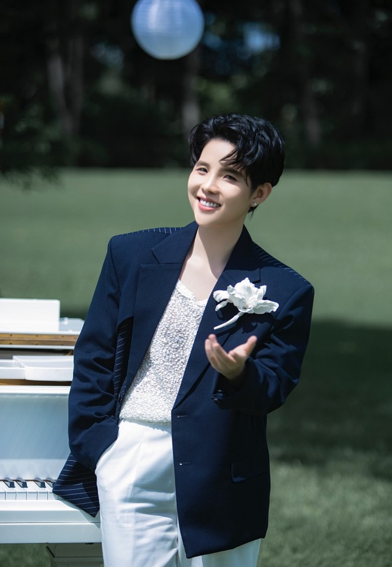 Vũ Cát Tường nói về đám cưới sau khi công khai người yêu đồng giới- Ảnh 1. Vũ Cát Tường nói về đám cưới sau khi công khai người yêu đồng giới- Ảnh 1.