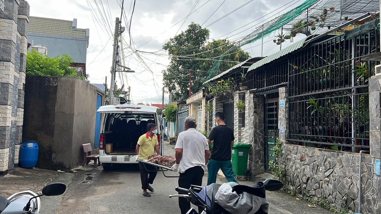 Điều tra nguy&ecirc;n nh&acirc;n một nam thanh ni&ecirc;n tử vong trong tư thế treo cổ trong ph&ograve;ng trọ- Ảnh 2.